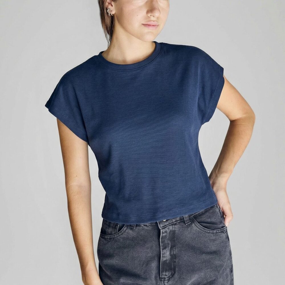 REMERA NOA