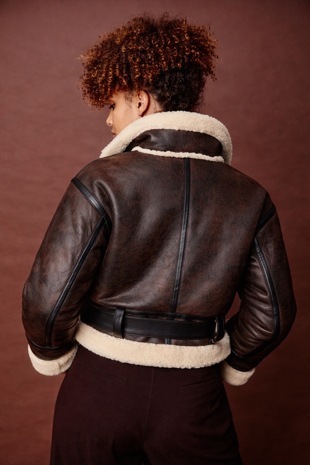 Gamulan Aviator atras