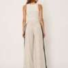 pantalon-capri-beige-03-espalda